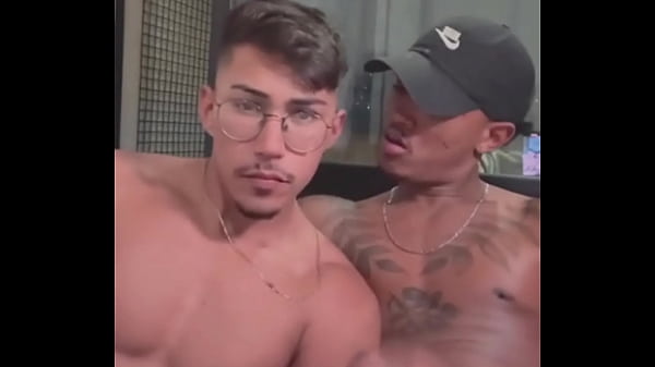 Rafael Silva chamou o nerd da escola pra estudar, mas no fim acabou dando leite na boca dele. – Parte II