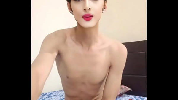 Gay bottom Alex wants to get fucked